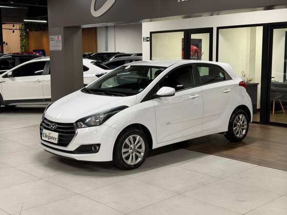 HYUNDAI HB20 1.6 COMFORT PLUS 16V FLEX 4P AUTOMÁTICO